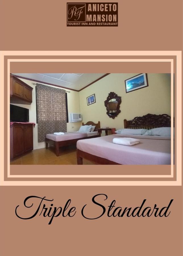 RF Aniceto Mansion Bed and Breakfast Vigan Esterno foto